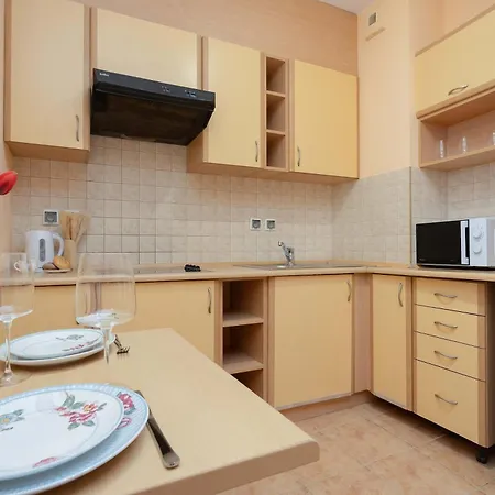 Apartamento Cozy With A Balcony In A Great Location By Renters Varsóvia