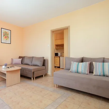 Apartamento Cozy With A Balcony In A Great Location By Renters Varsóvia