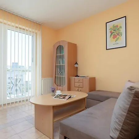 Cozy With A Balcony In A Great Location By Renters Apartamento *