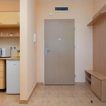 Apartamento Cozy With A Balcony In A Great Location By Renters