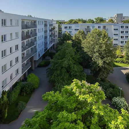 Cozy With A Balcony In A Great Location By Renters Apartamento *